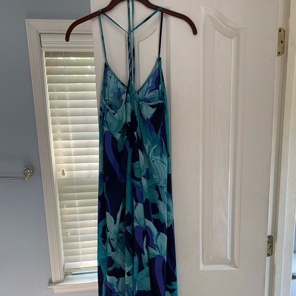 Women’s Loft Maxi Dress - Picture 3 of 6